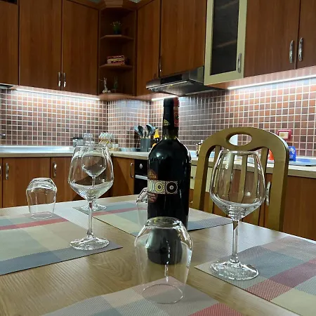 Chestnut Yard Apartment