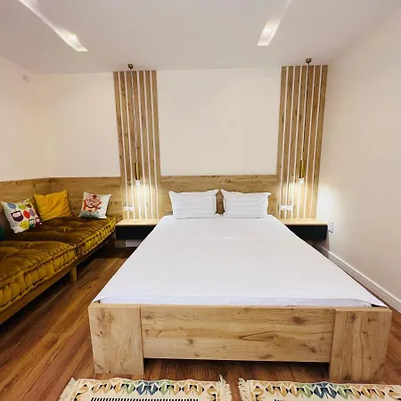 Chestnut Yard Apartmán *
